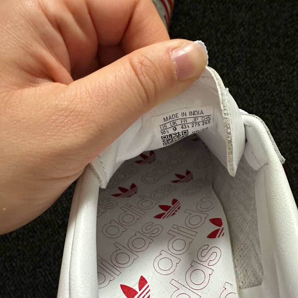 Adidas White and Red Sneakers ( women) - Picture 4 of 10